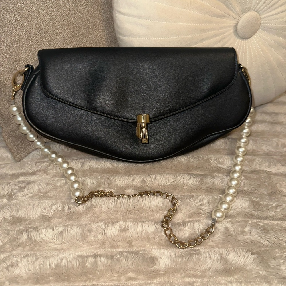 Chic Black Mini Bag with Pearl Chain